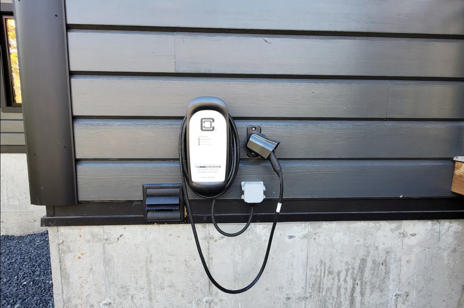 Borne de recharge pour véhicule électrique